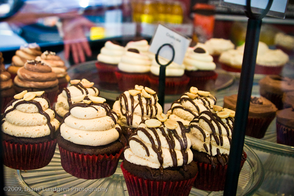 Photo of the Day - July 6, 2009 the best ever cupcakes in the world ! ! !